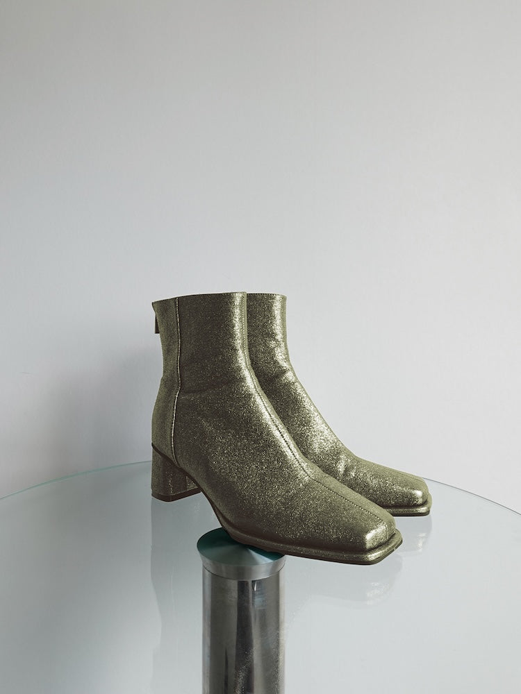 Cracked Metallic Square Boots｜メタリックスクエアブーツ – MARTE