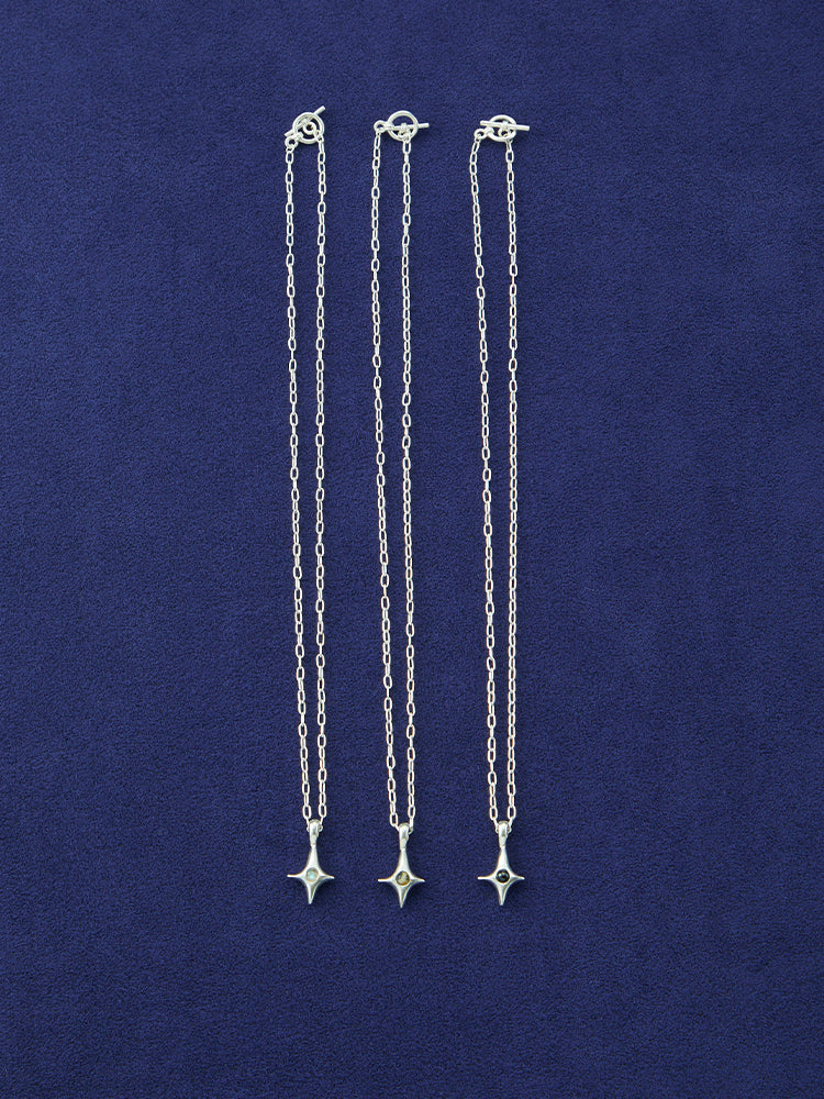 Spark Star Necklace｜天然石の星型ネックレス – MARTE