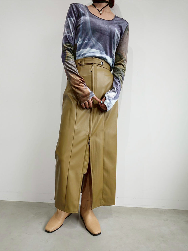 モデル身長：168cm / Belt Design Zip Skirt Sサイズ着用