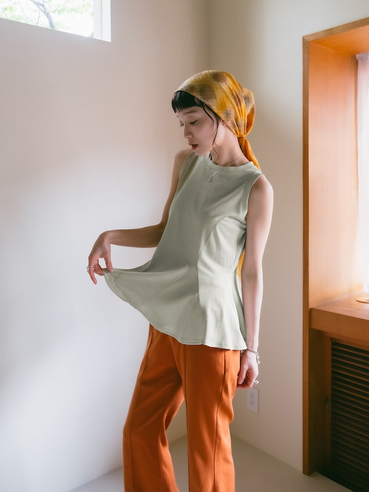 モデル身長：165cm / カラー：PaleGreen