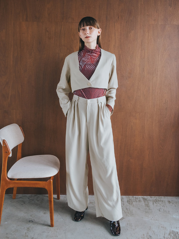 モデル身長：174cm / カラー：GrayBeige