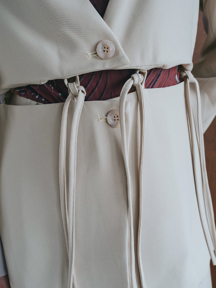 モデル身長：174cm / カラー：GrayBeige