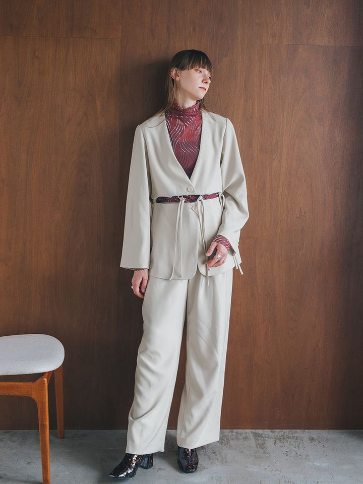 モデル身長：174cm / カラー：GrayBeige