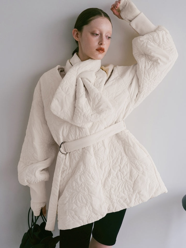 モデル身長：170cm / カラー：Ivory
