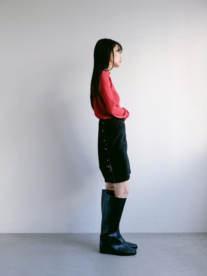 Side Belt Suede Skirt