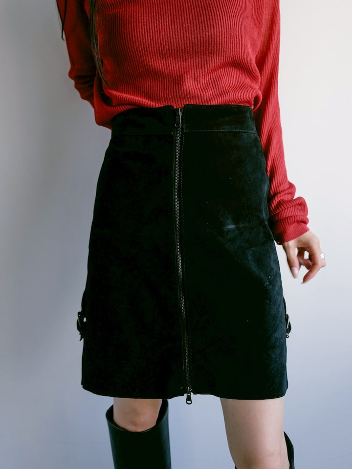 Side Belt Suede Skirt