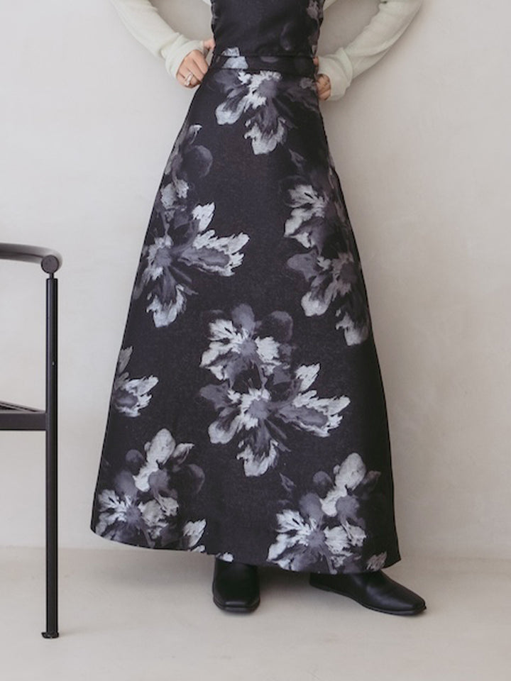 モデル身長：166cm / カラー：Black / 着用サイズ：Mサイズ