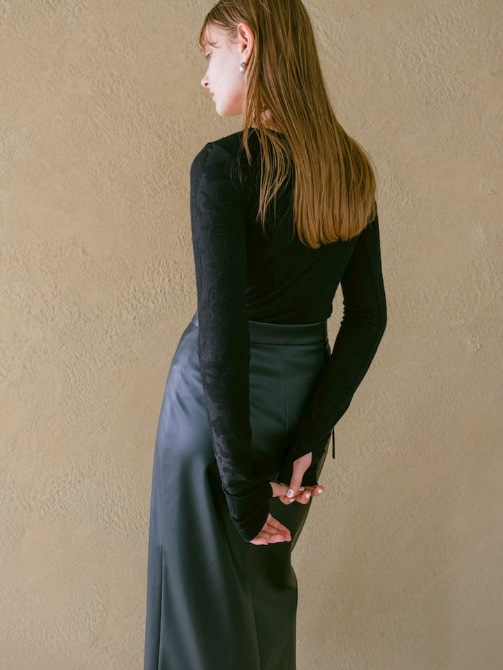 モデル身長：174cm / カラー：Black