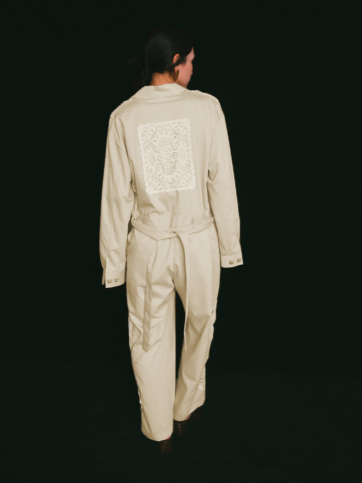 モデル身長：163cm / カラー：Beige