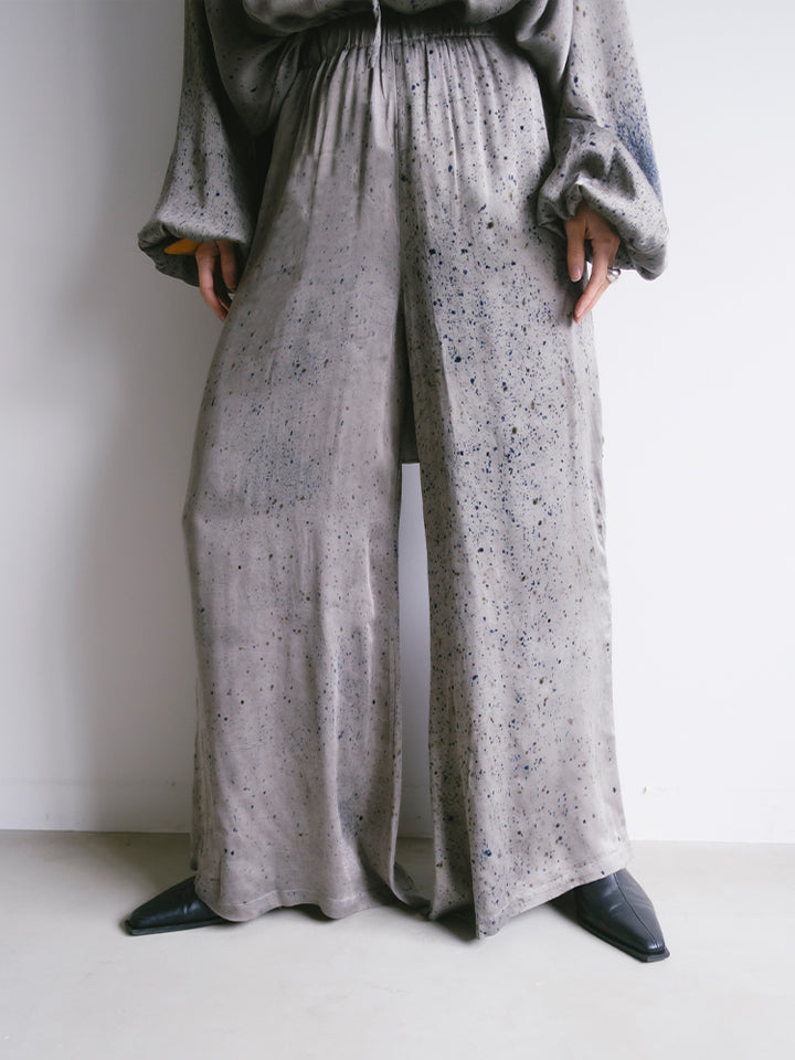 モデル身長：163cm / カラー：Gray