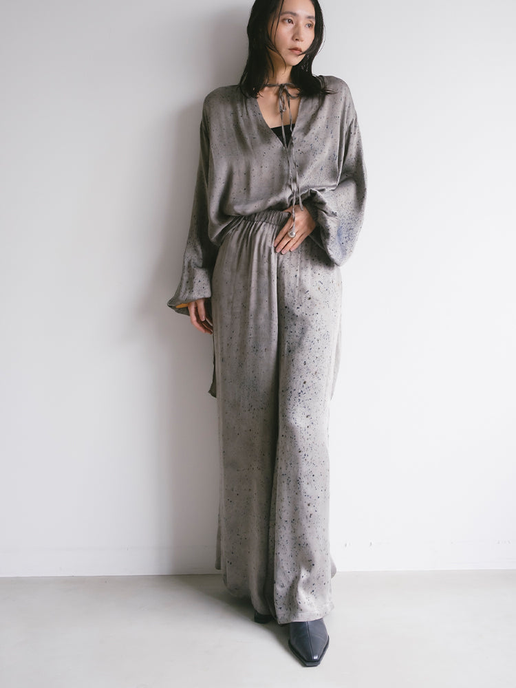 モデル身長：163cm / カラー：Gray