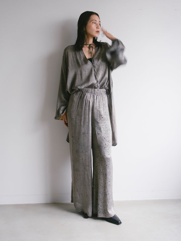 モデル身長：163cm / カラー：Gray