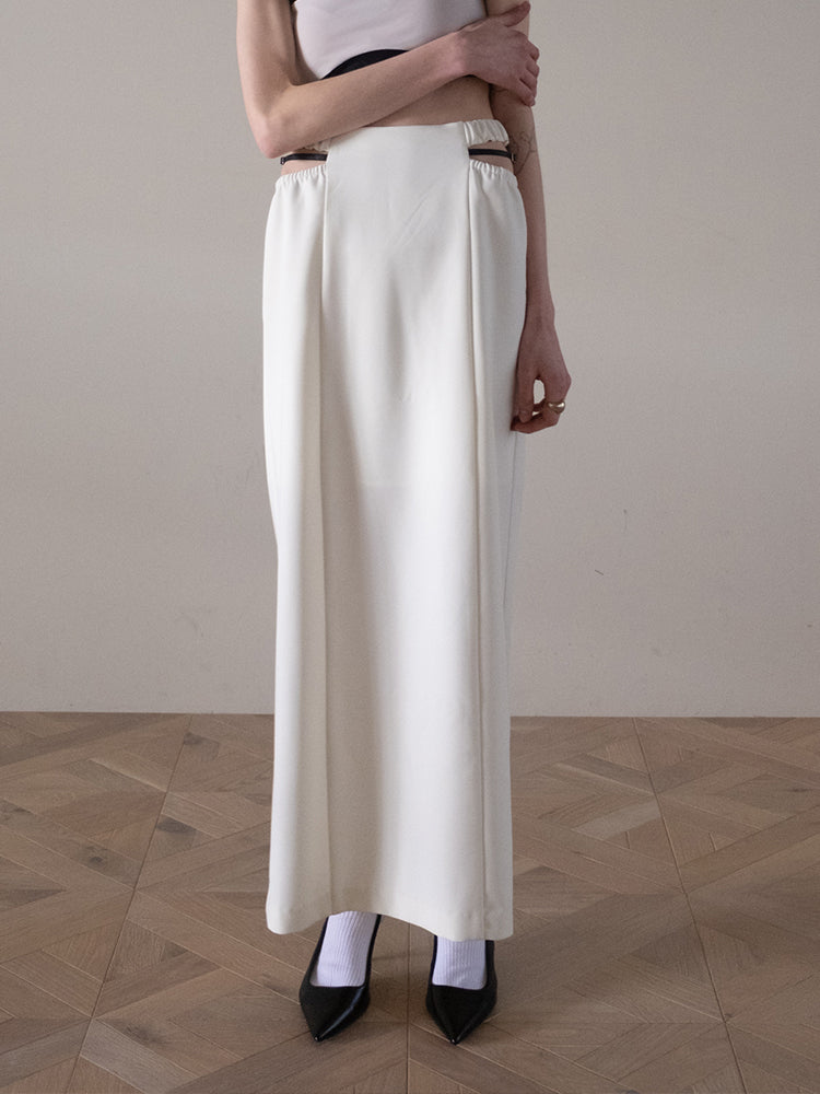 モデル身長：167cm / カラー：OffWhite
