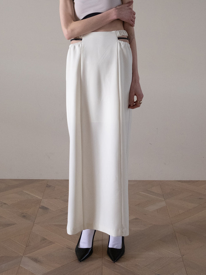 モデル身長：167cm / カラー：OffWhite