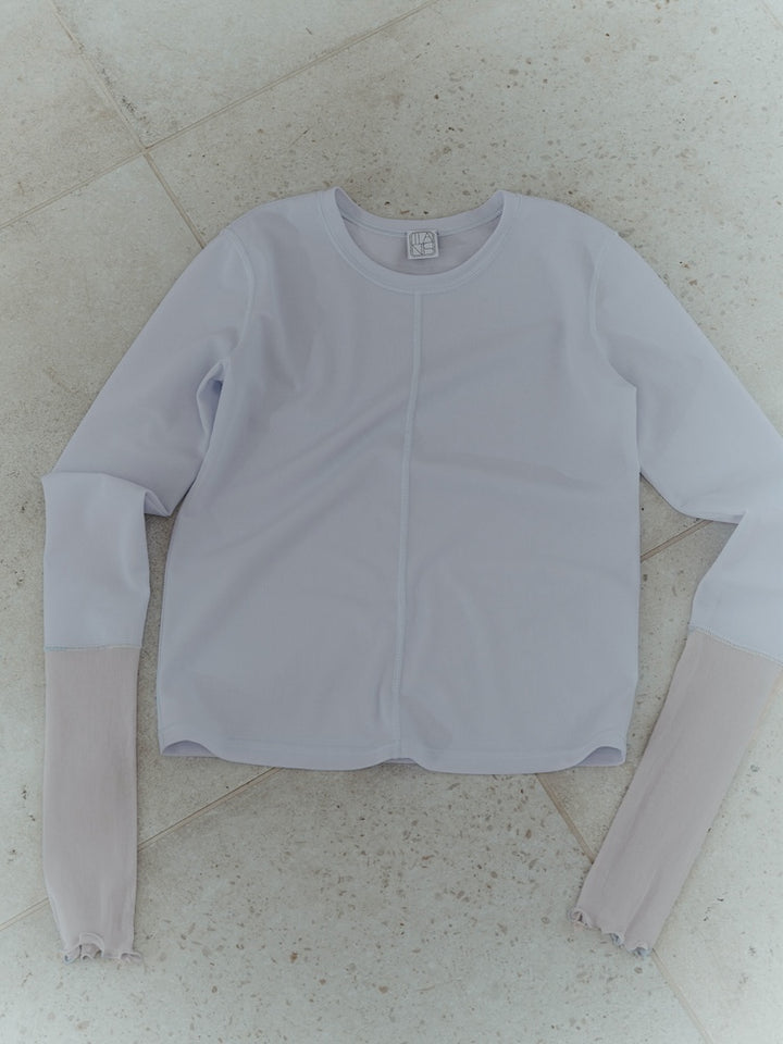 カラー：LightBlue