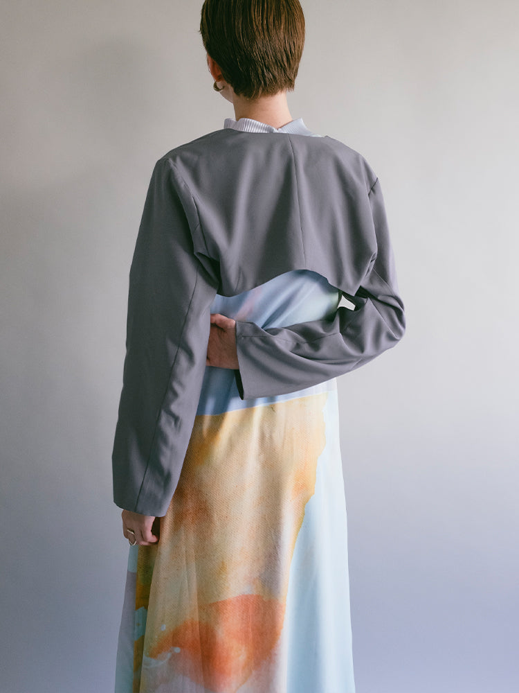 モデル身長：176cm / カラー：Gray