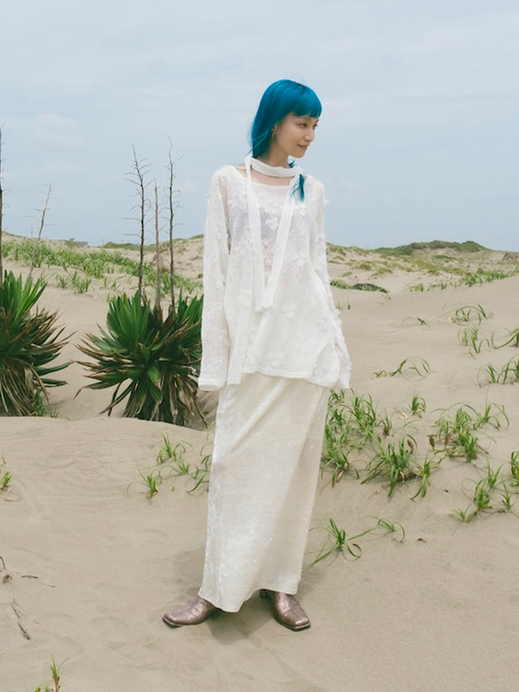 モデル身長：167cm / カラー：OffWhite