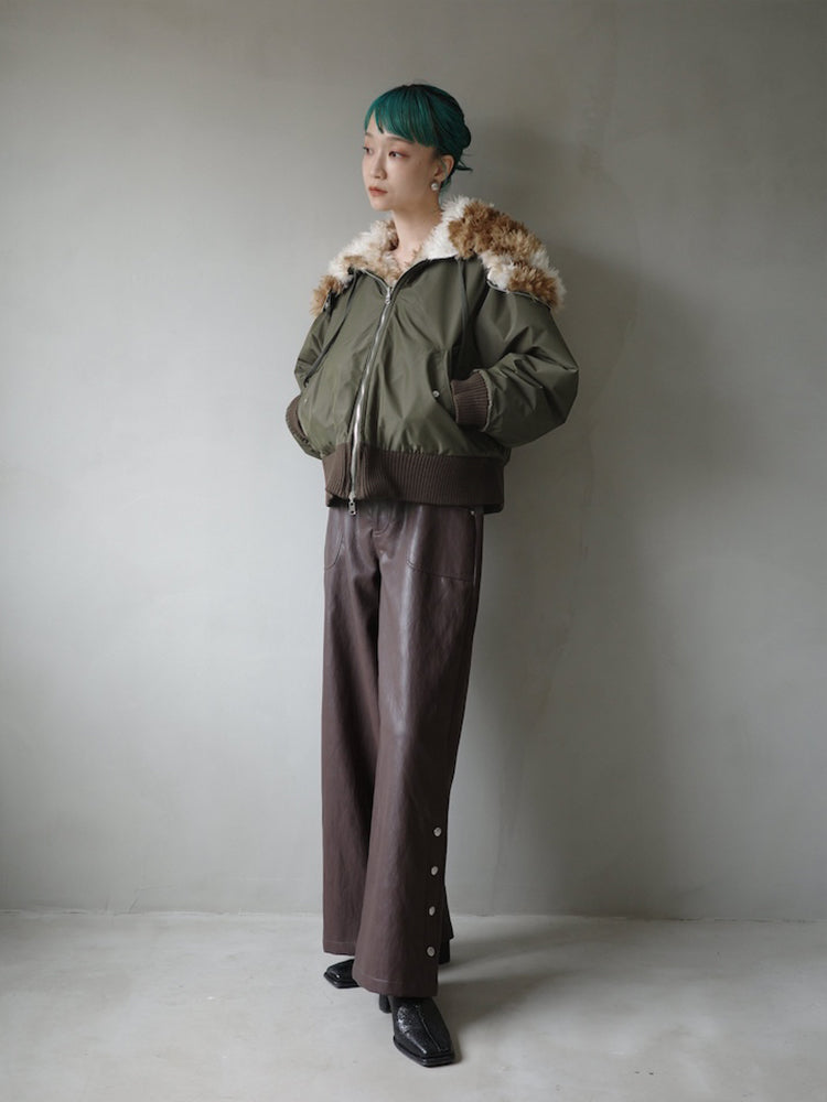 モデル身長：167cm / カラー：Khaki