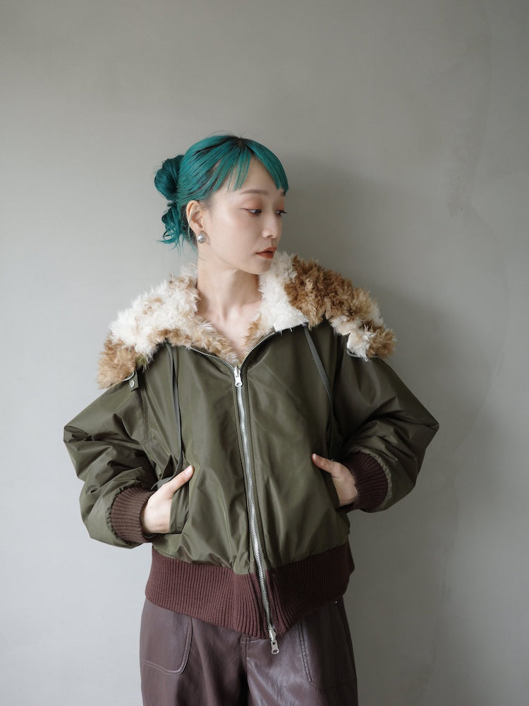 モデル身長：167cm / カラー：Khaki