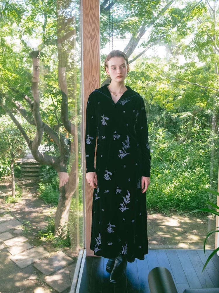 モデル身長：171cm / カラー：Navy