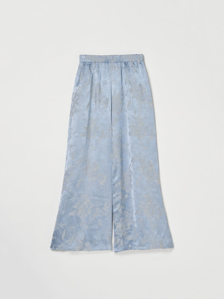 カラー：LightBlue