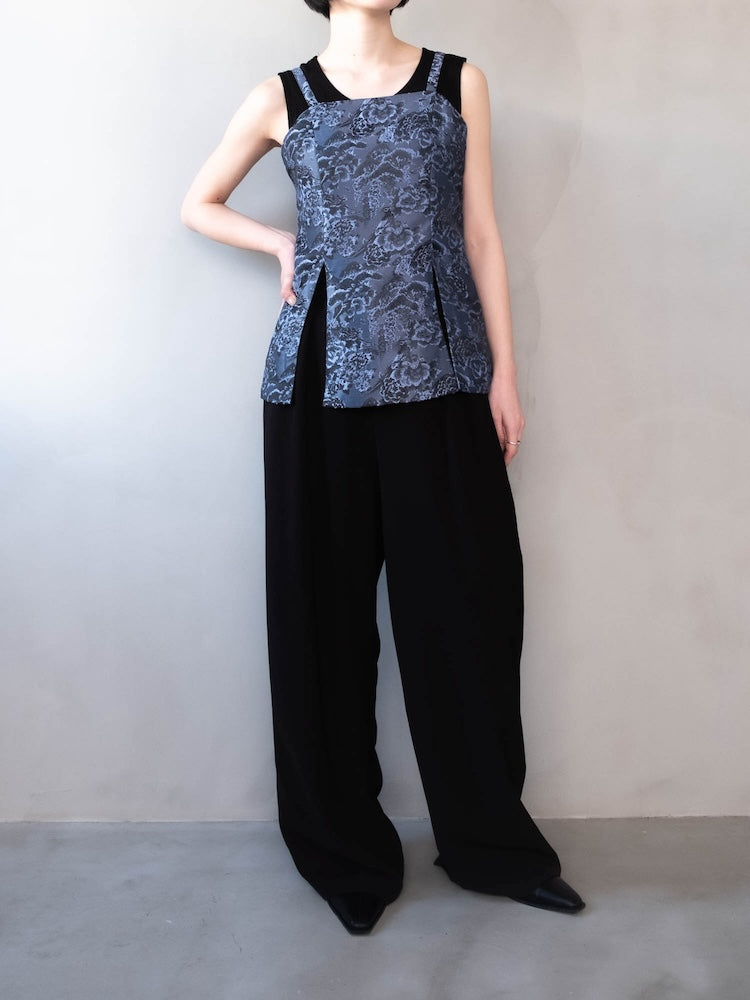 モデル身長：162cm / カラー：Blue