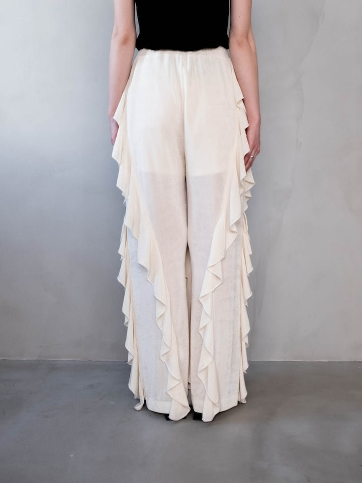 モデル身長：162cm / カラー：Ivory