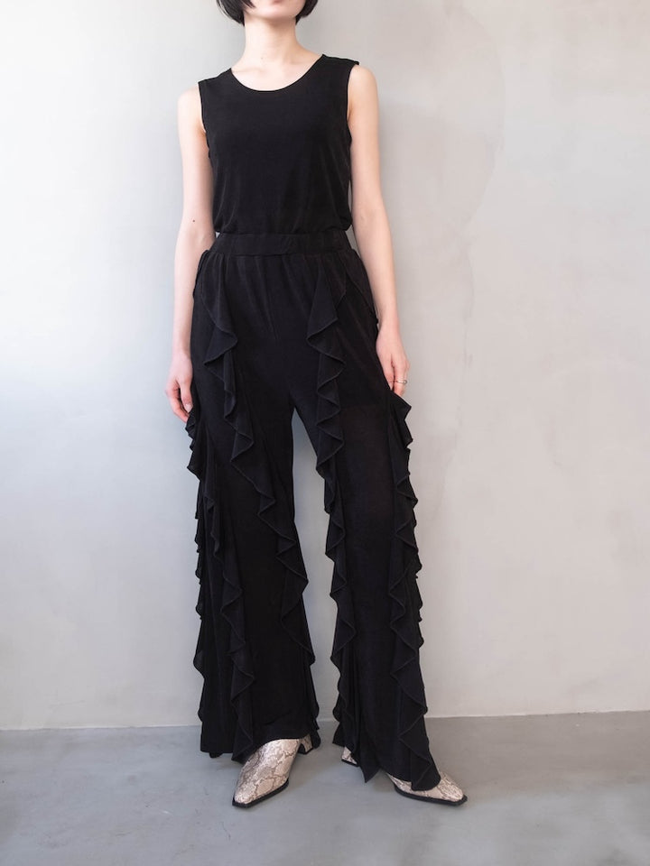 モデル身長：162cm / カラー：Black