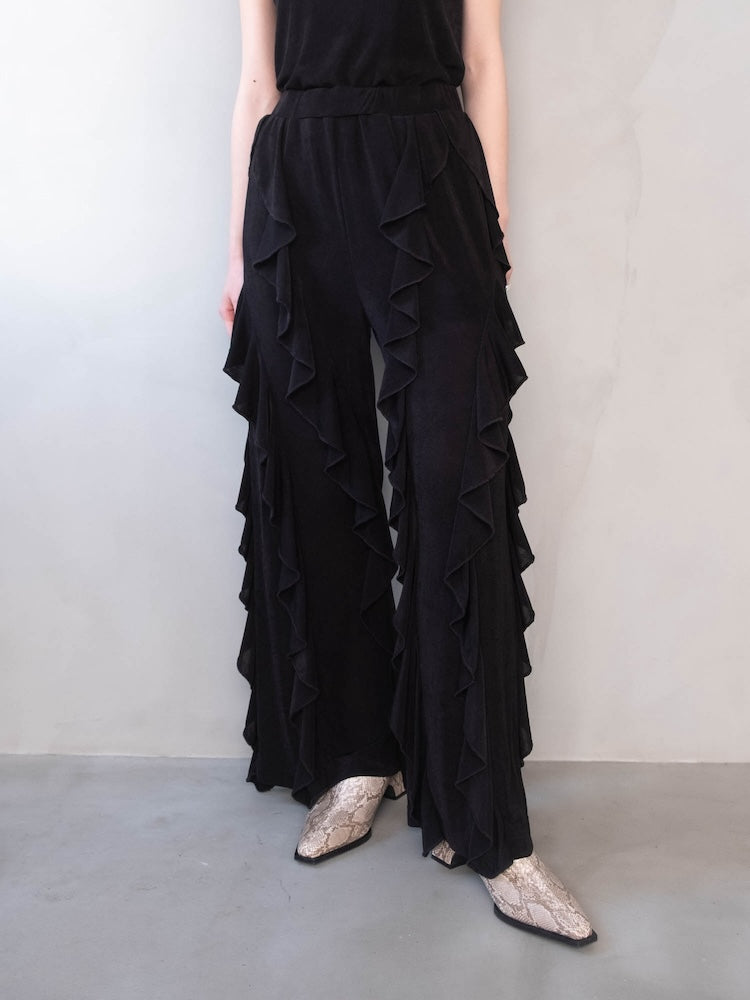 モデル身長：162cm / カラー：Black