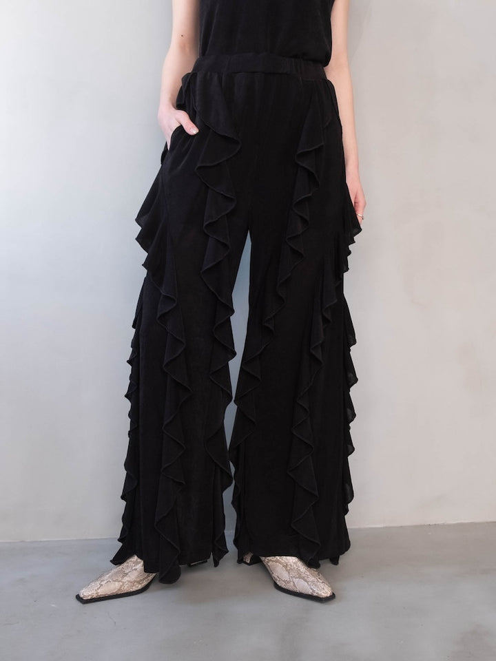 モデル身長：162cm / カラー：Black