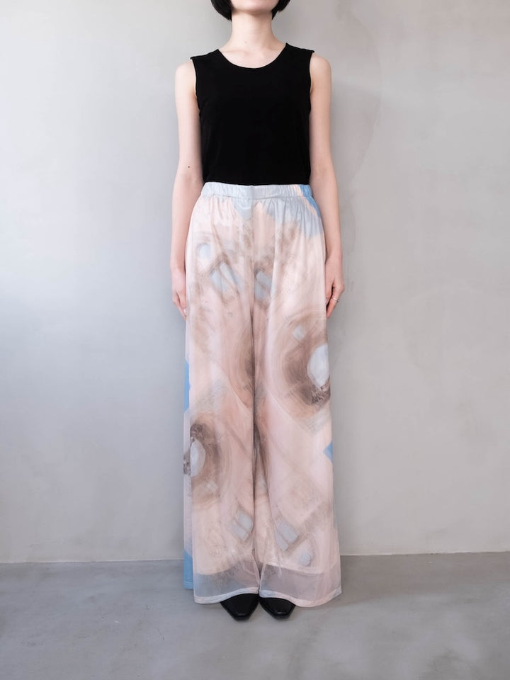 モデル身長：162cm / カラー：01 Church ※サンプル着用。丈が3cm短くなります。