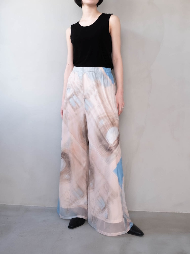 モデル身長：162cm / カラー：01 Church ※サンプル着用。丈が3cm短くなります。