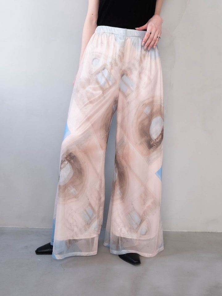 モデル身長：162cm / カラー：01 Church ※サンプル着用。丈が3cm短くなります。