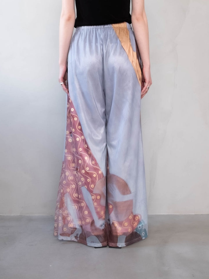 モデル身長：162cm / カラー：03 Paradise ※サンプル着用。丈が3cm短くなります。