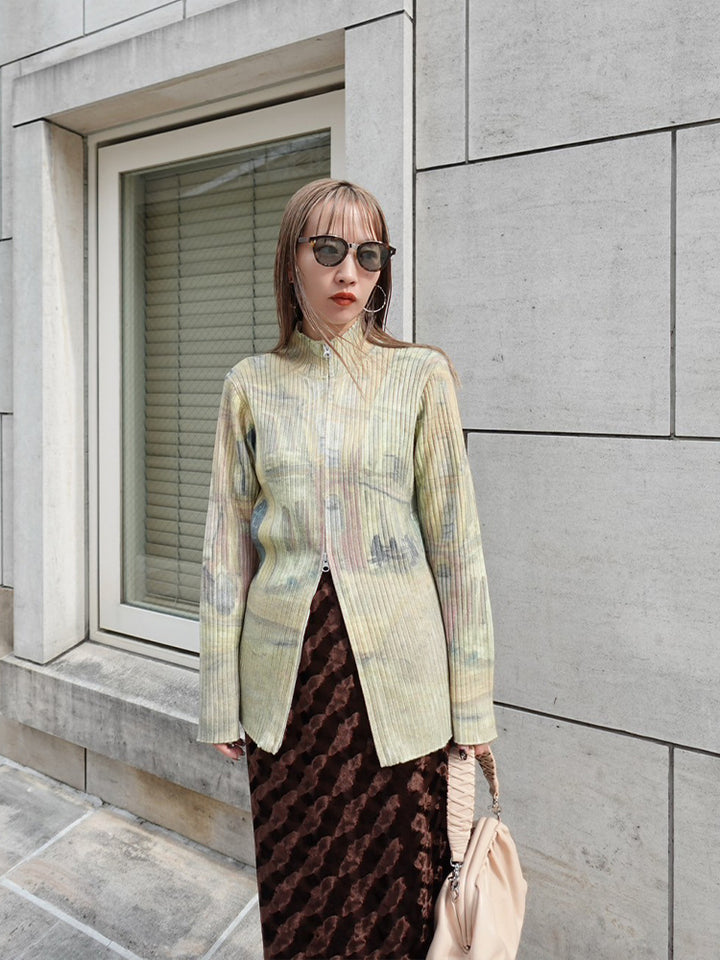 モデル身長：157cm / Emboss Velour Long Skirt Sサイズ着用