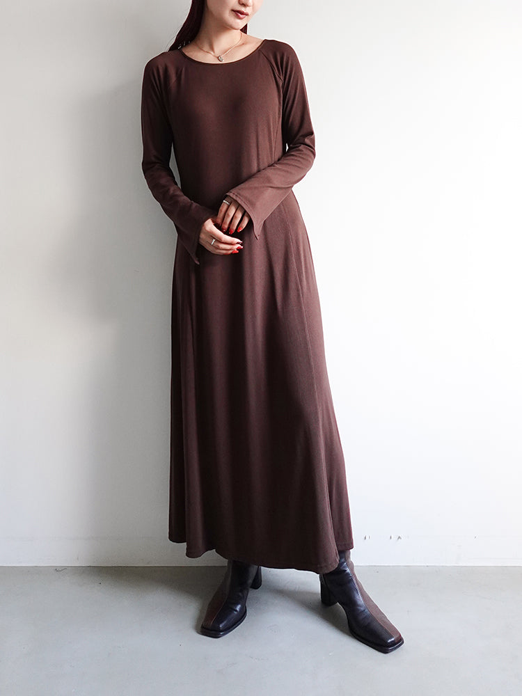 モデル身長：168cm / カラー：Brown