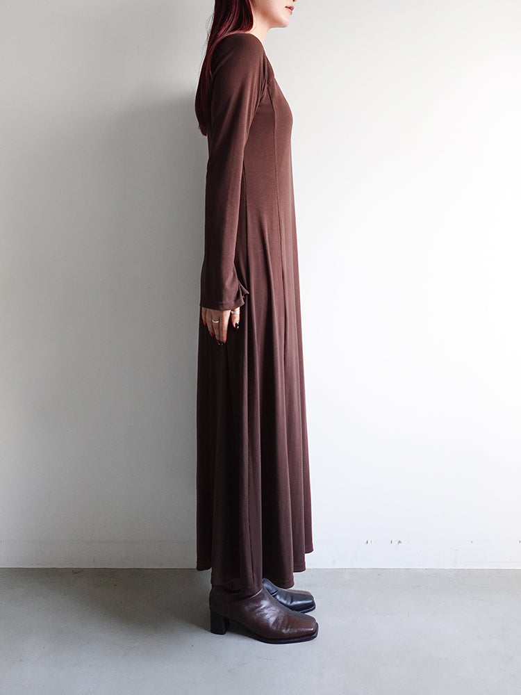 モデル身長：168cm / カラー：Brown