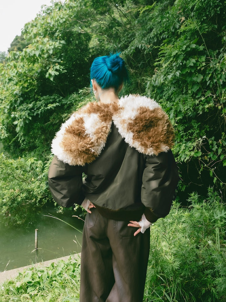 モデル身長：167cm / カラー：Khaki
