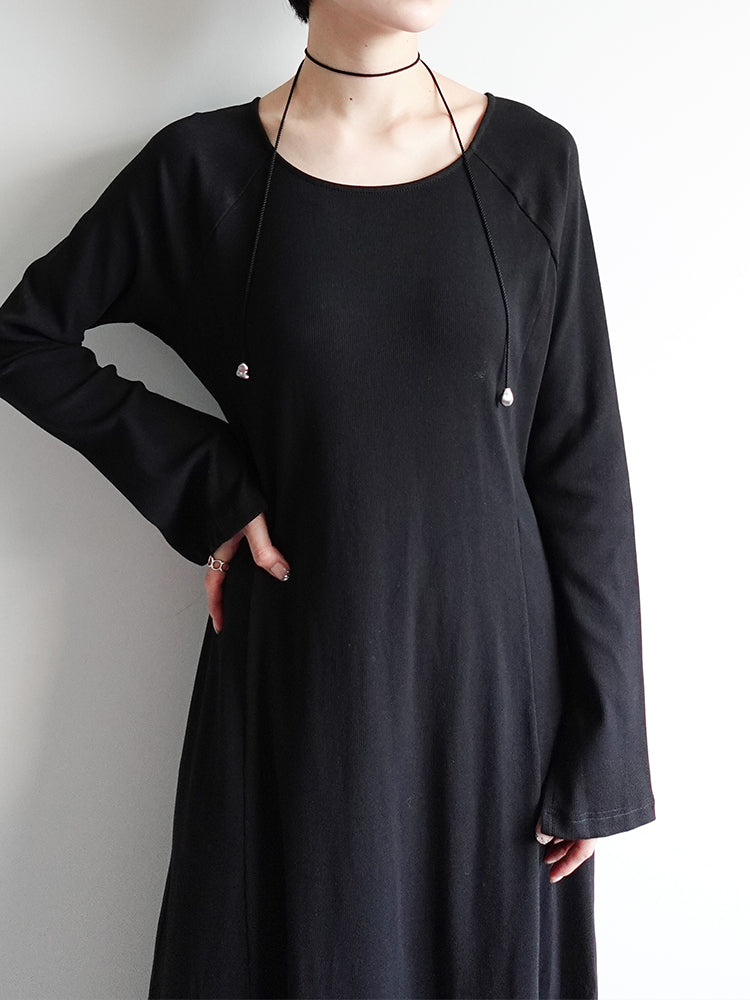 モデル身長：162cm / カラー：Black