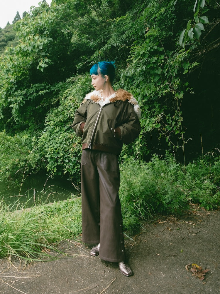 モデル身長：167cm / カラー：Khaki