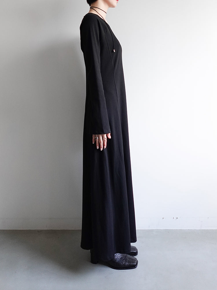 モデル身長：162cm / カラー：Black