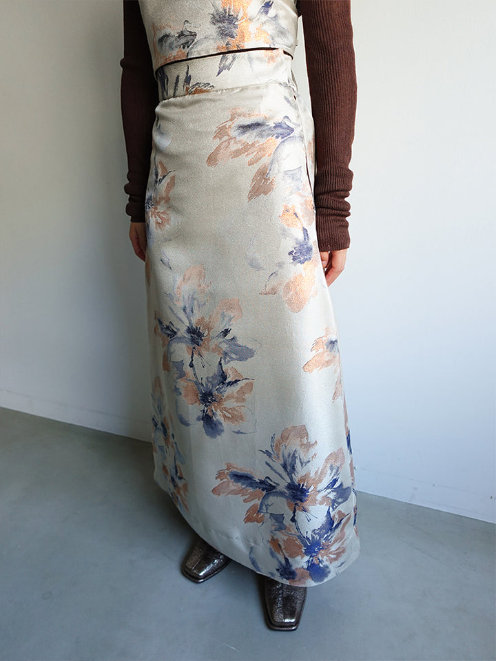 モデル身長：153cm / カラー：Ivory / 着用サイズ：Sサイズ