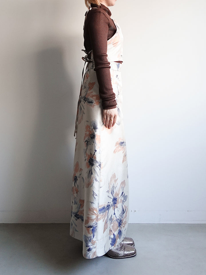 モデル身長：153cm / カラー：Ivory / 着用サイズ：Sサイズ