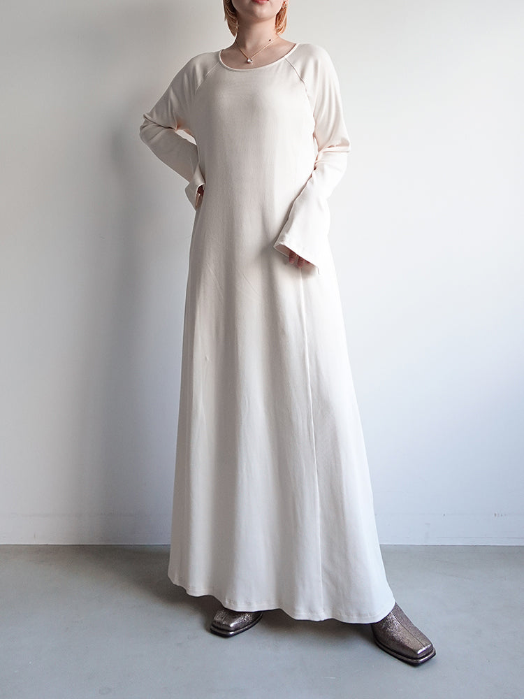 モデル身長：153cm / カラー：Ivory