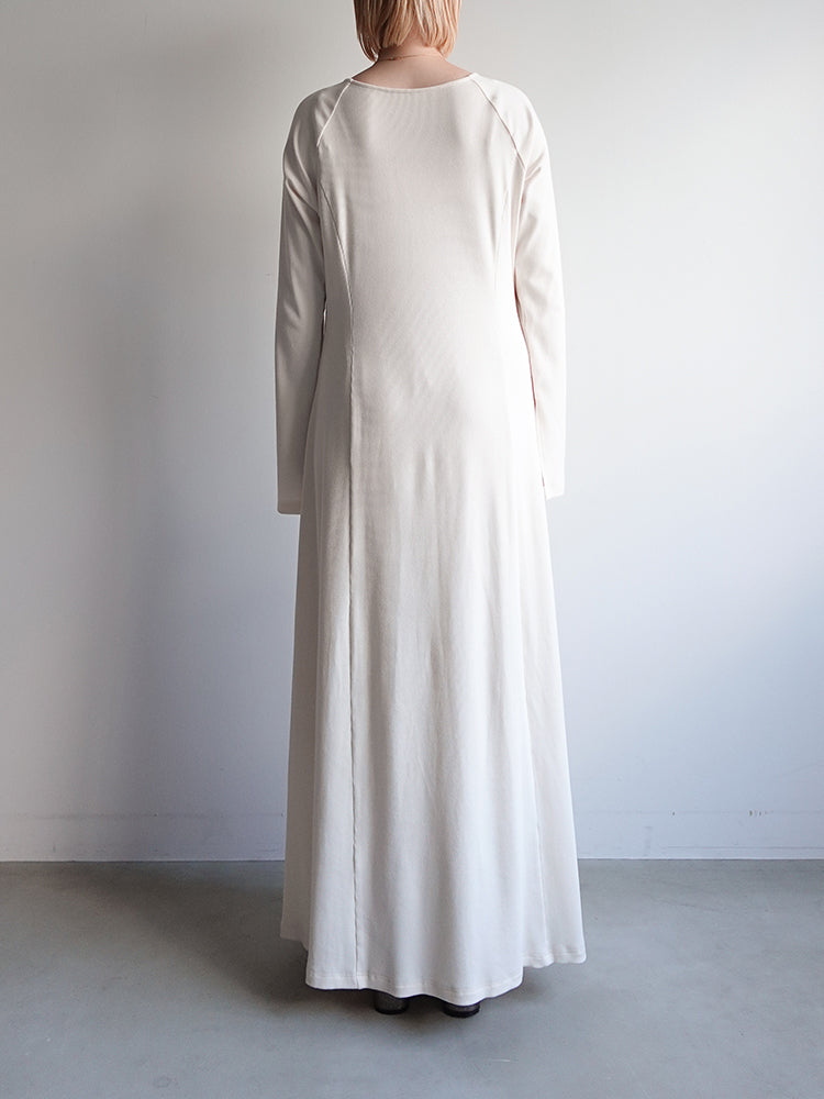 モデル身長：153cm / カラー：Ivory