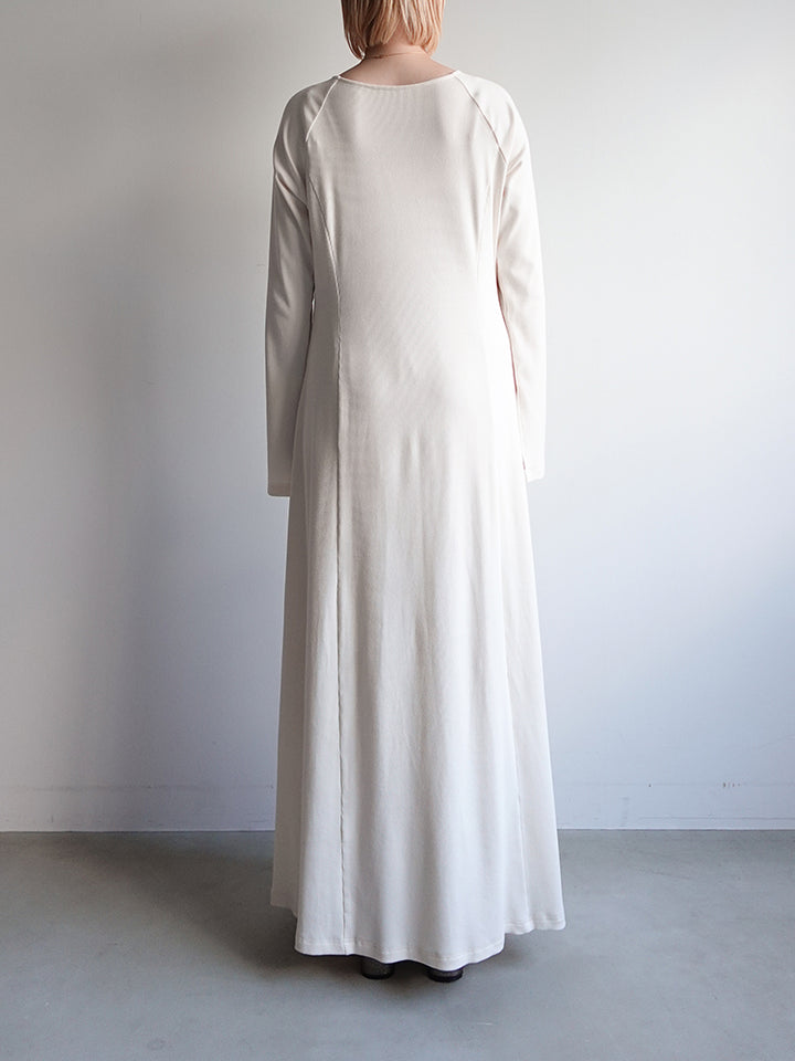 モデル身長：153cm / カラー：Ivory