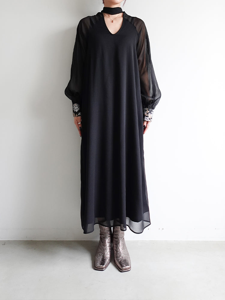 モデル身長：168cm / カラー：Black