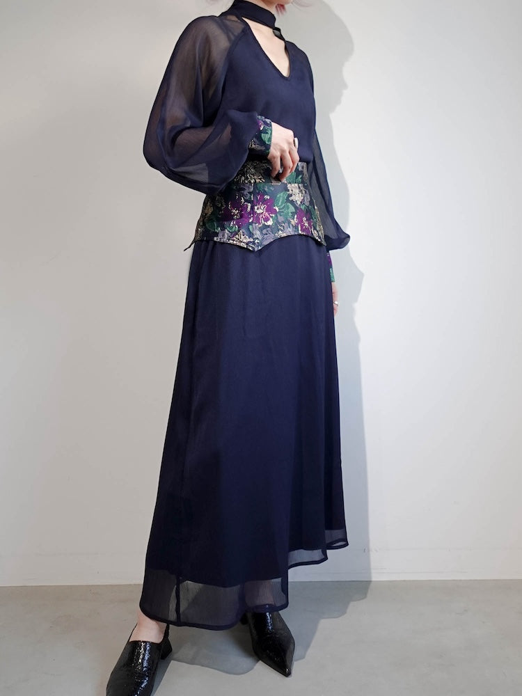 モデル身長：162cm / カラー：Navy / 製品着用