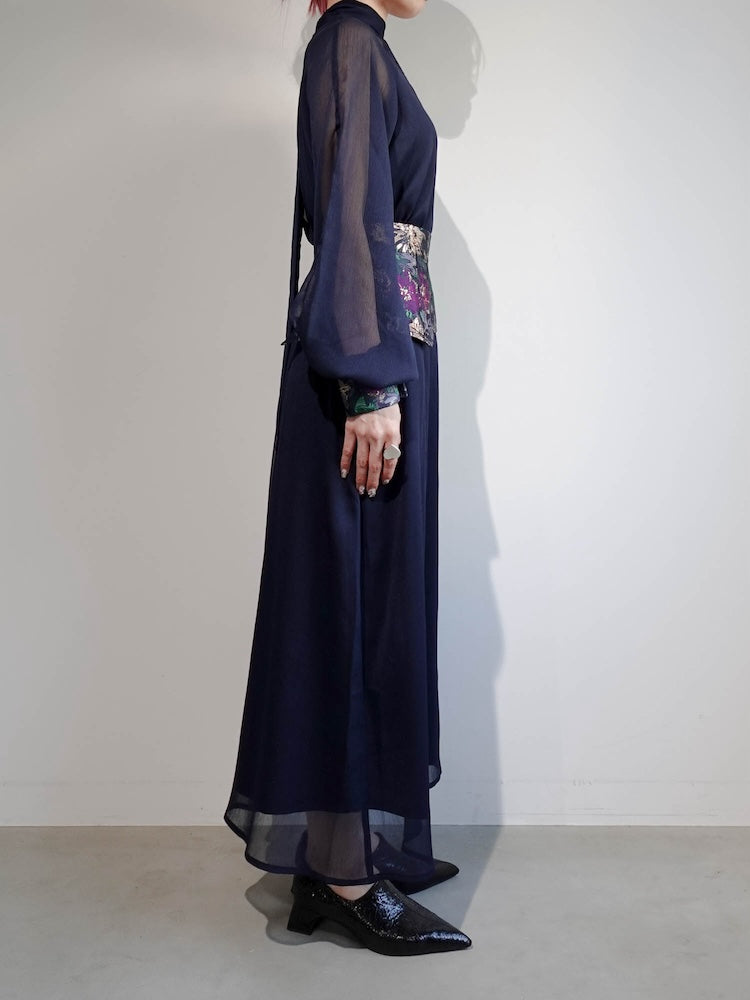 モデル身長：162cm / カラー：Navy / 製品着用