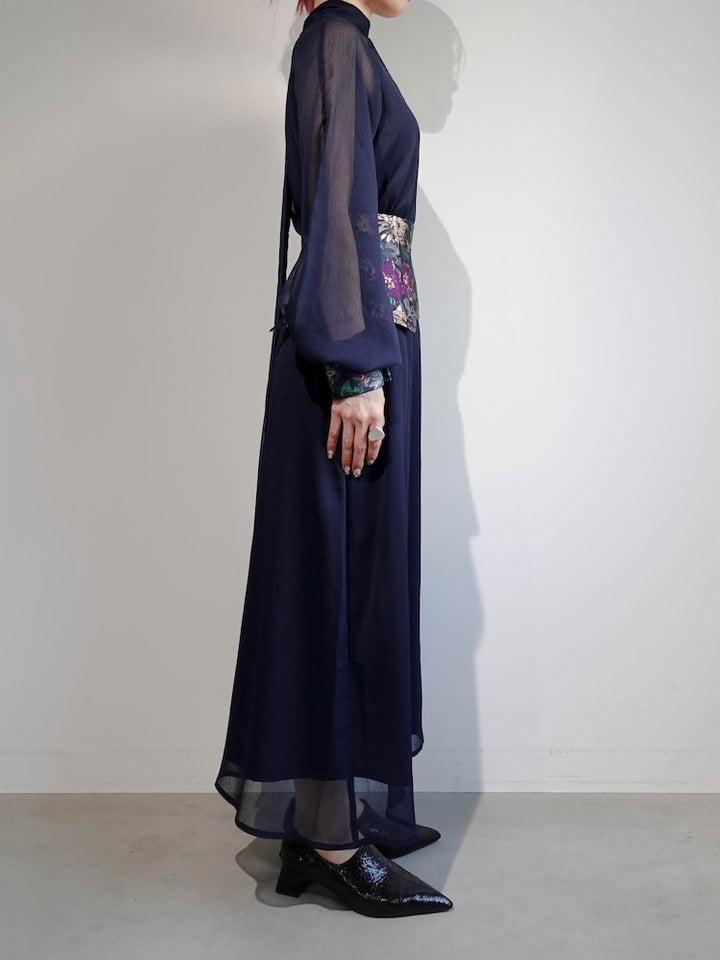 モデル身長：162cm / カラー：Navy / 製品着用